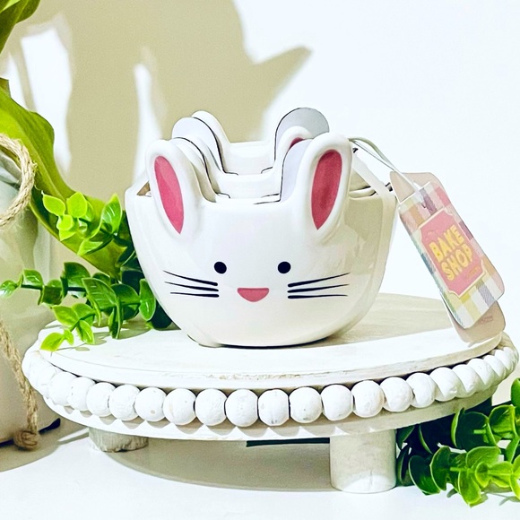 The Bake Shop Easter Bunny Measuring Cups - Picture 6 of 6